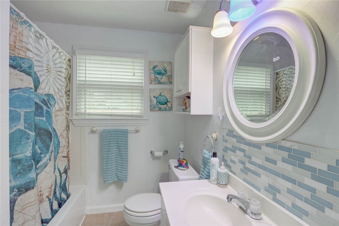 2553 Avenue C Property Photo 25