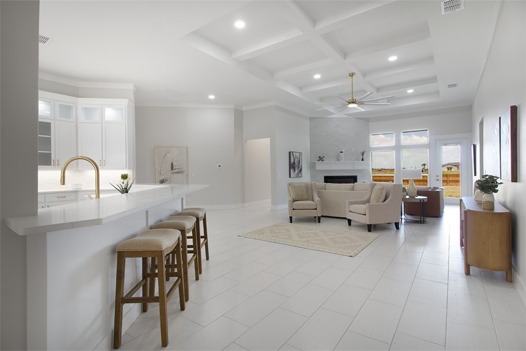 714 Papa Mori Drive Property Photo 6