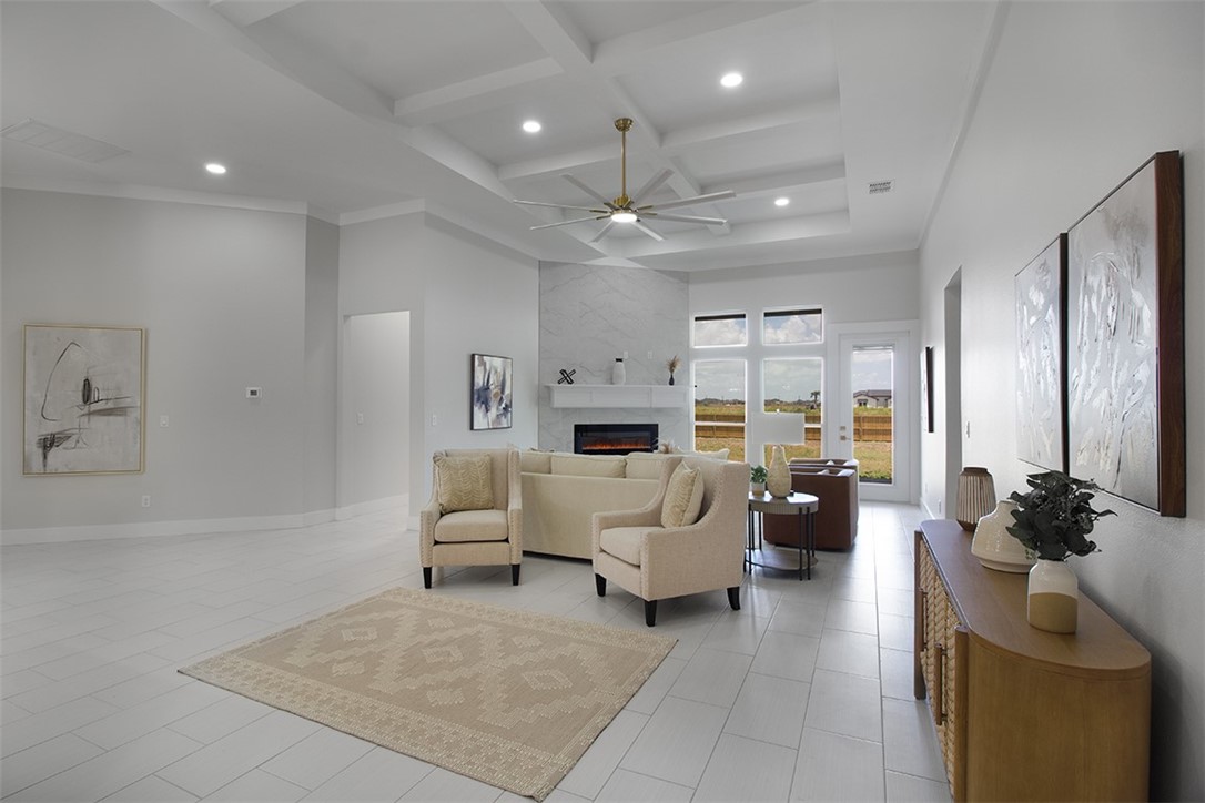 714 Papa Mori Drive Property Photo 7