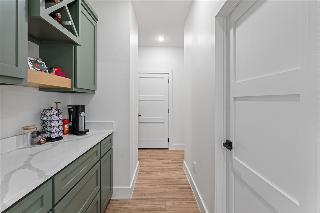 1473 Dragonstone Ct Property Photo 8