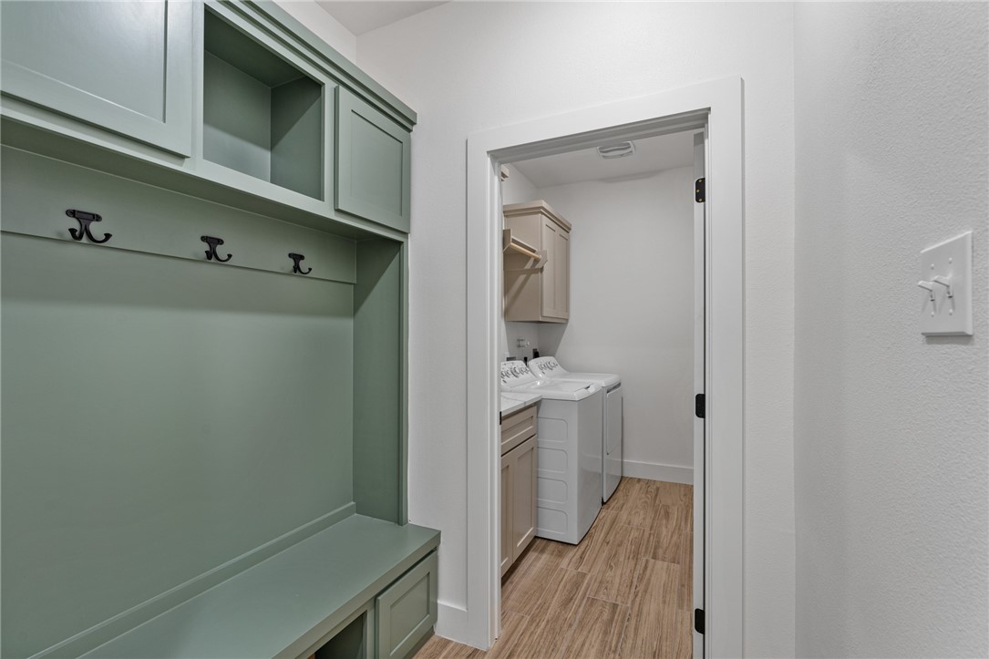 1473 Dragonstone Ct Property Photo 9