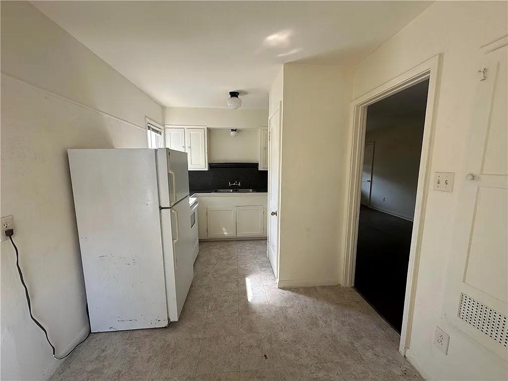 826 Indiana Ave Property Photo 3