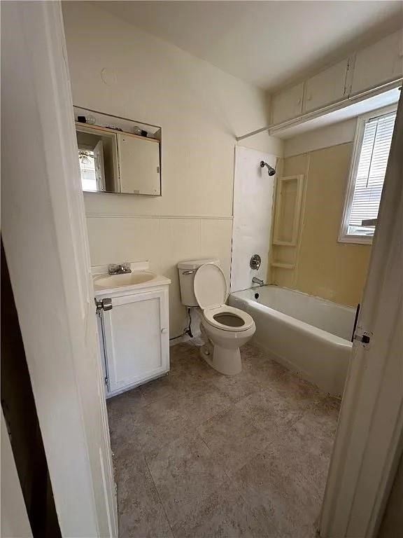 826 Indiana Ave Property Photo 5