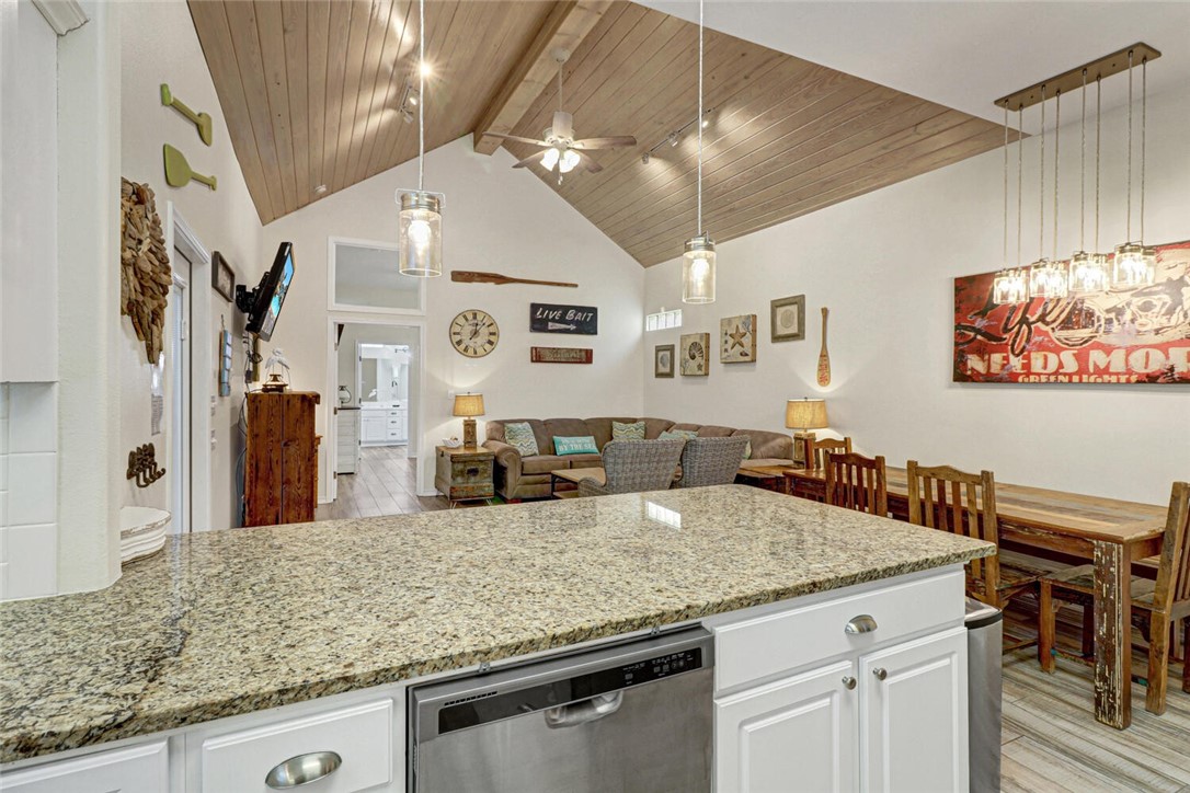 2212 State Highway 361 204 Property Photo 14