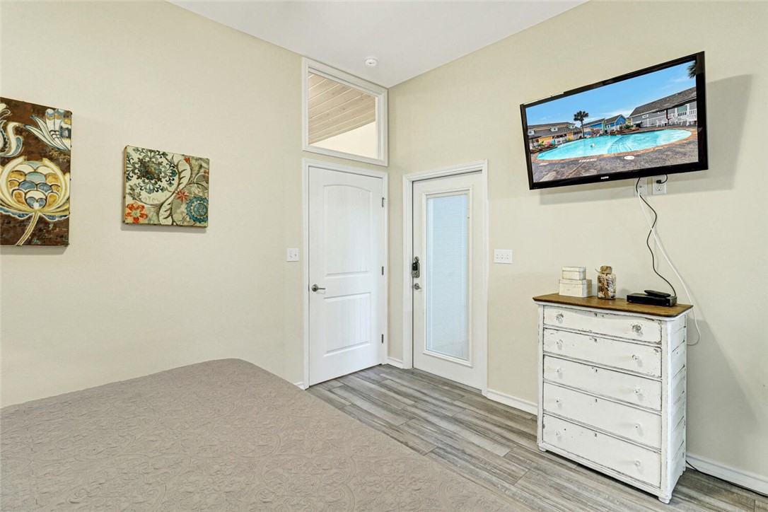 2212 State Highway 361 204 Property Photo 17
