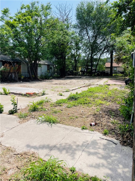 2303 Coleman Ave Property Photo 1