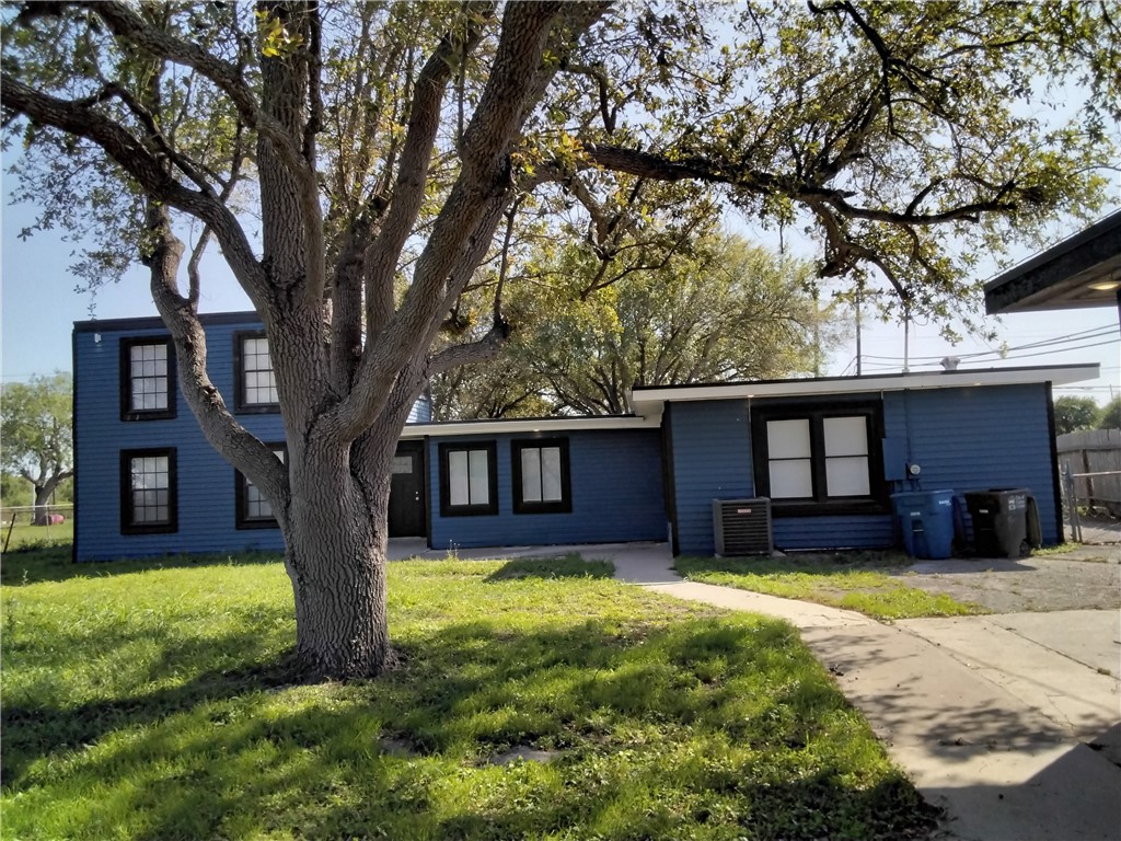 9918 Leopard St Property Photo 39