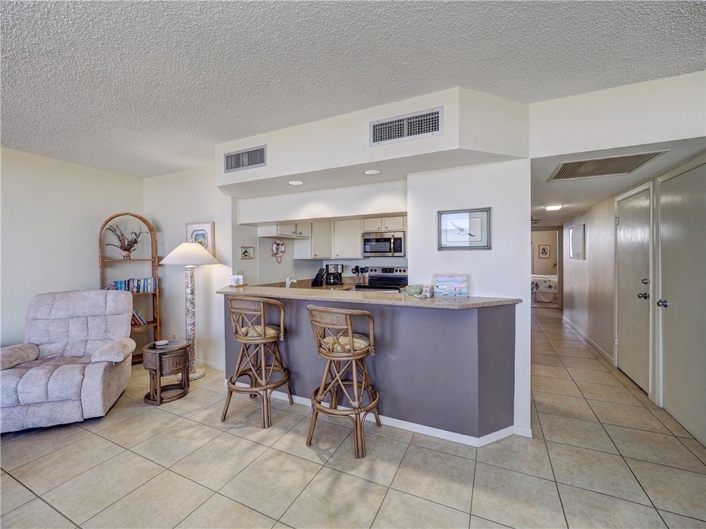 6649 Seacomber Dr 402 Property Photo 9