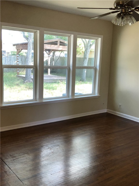 1031 Wilshire Place Property Photo 6
