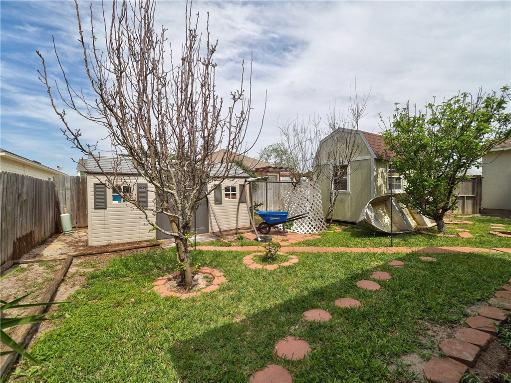 13838 Sea Horse Ave Property Photo 23