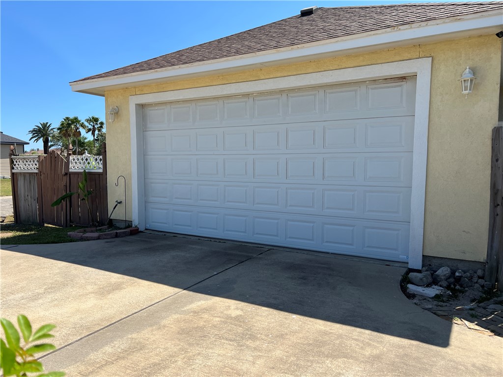 13838 Sea Horse Ave Property Photo 28