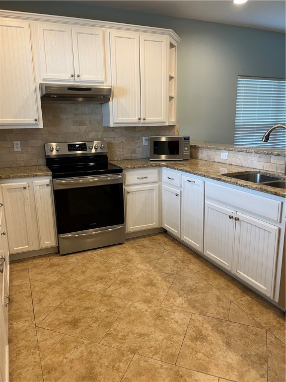 2711 Lakeview Dr Property Photo 2