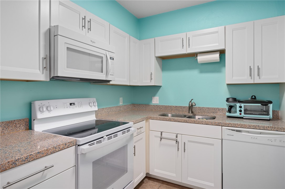 715 S Upper Broadway St 303 Property Photo 12