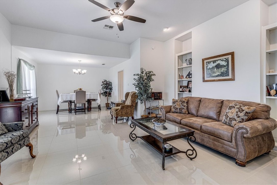 5004 County Road 1432 Property Photo 6