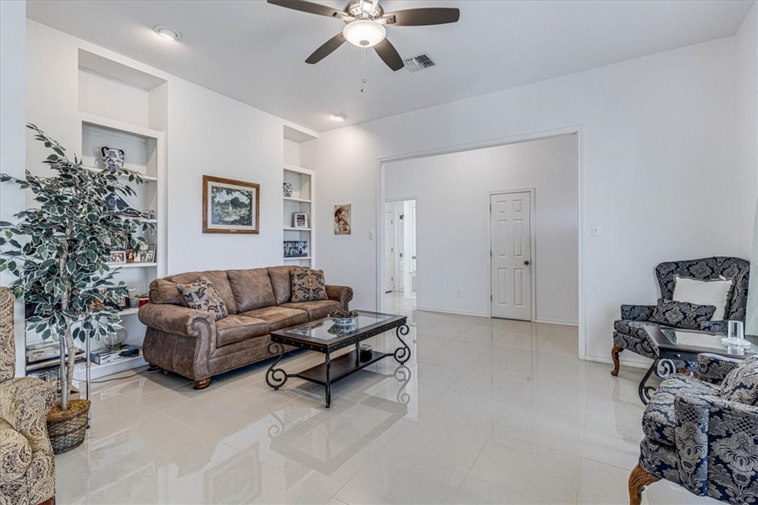 5004 County Road 1432 Property Photo 7