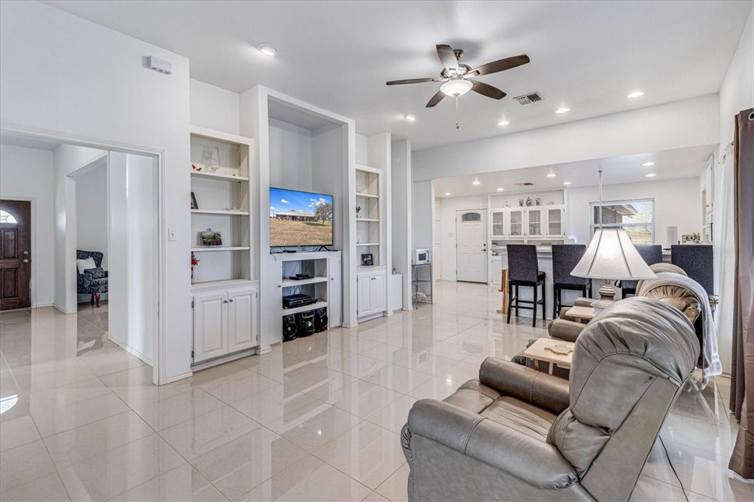 5004 County Road 1432 Property Photo 15