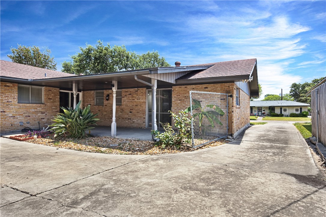 5609 Martinique Dr Property Photo 13