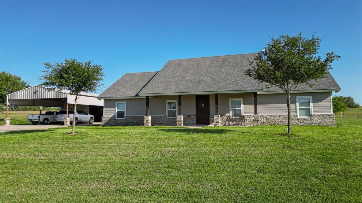 7049 Fm 673 Property Photo