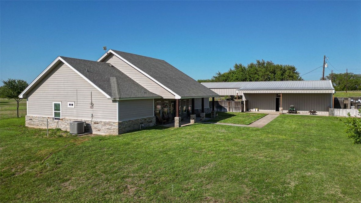 7049 Fm 673 Property Photo 8