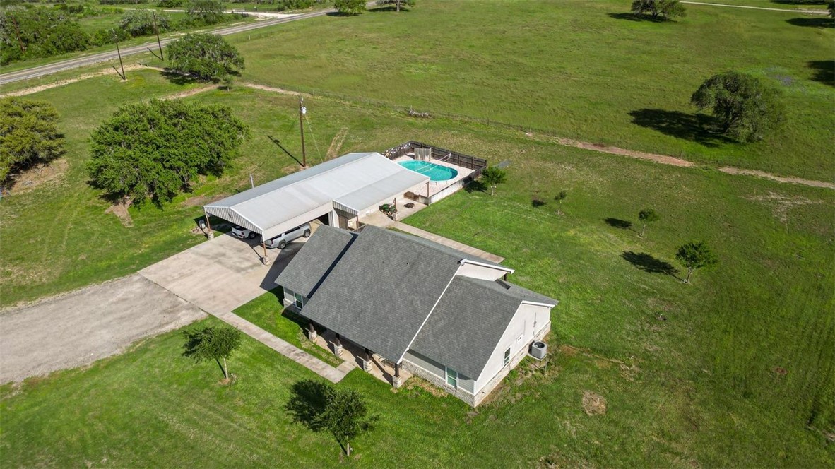 7049 Fm 673 Property Photo 12
