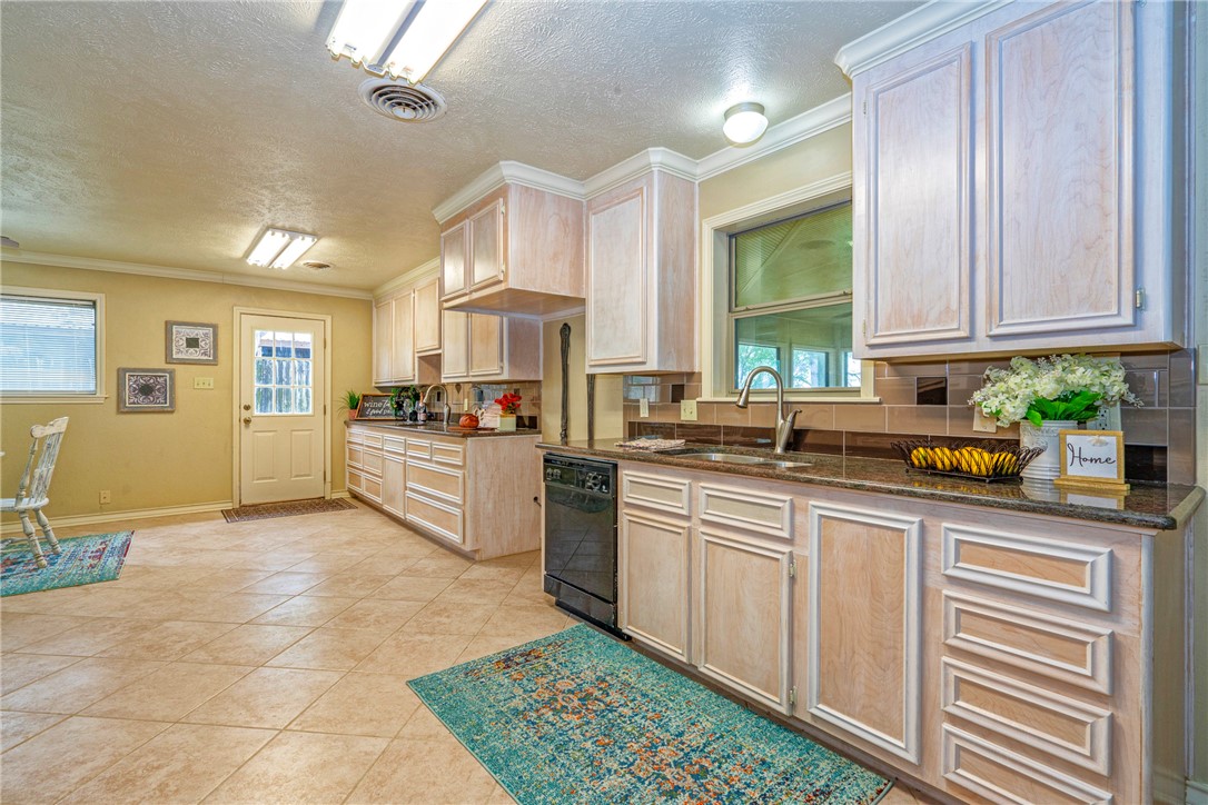 5305 Northwest Trai Property Photo 12