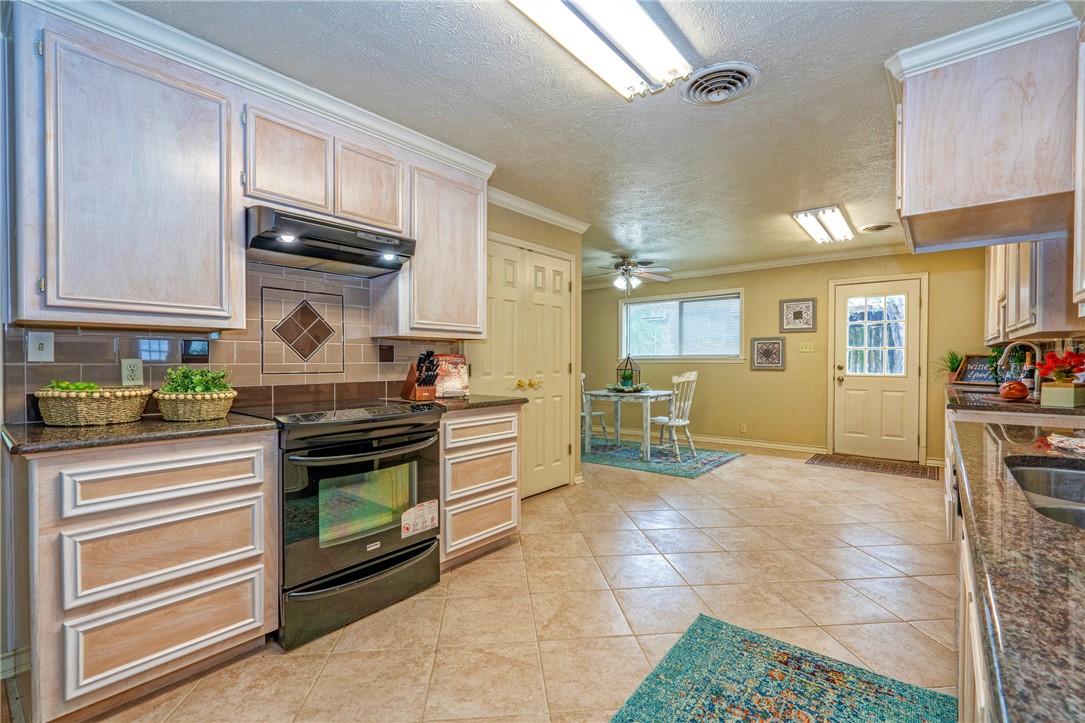 5305 Northwest Trai Property Photo 13