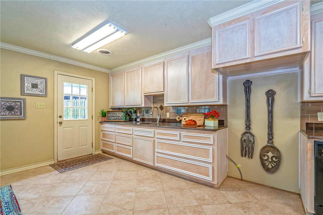 5305 Northwest Trai Property Photo 14