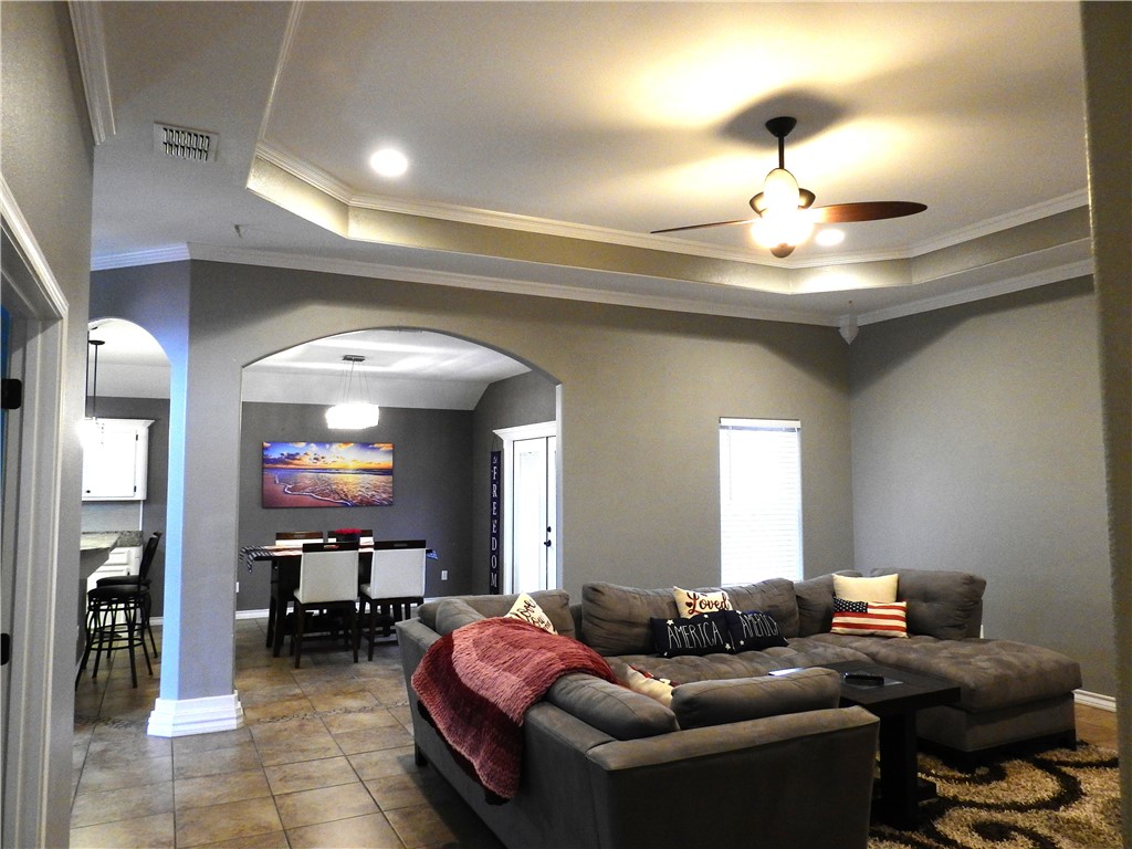 6829 Guinevere St Property Photo 5