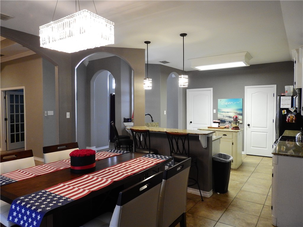 6829 Guinevere St Property Photo 12