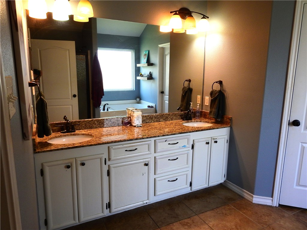 6829 Guinevere St Property Photo 26