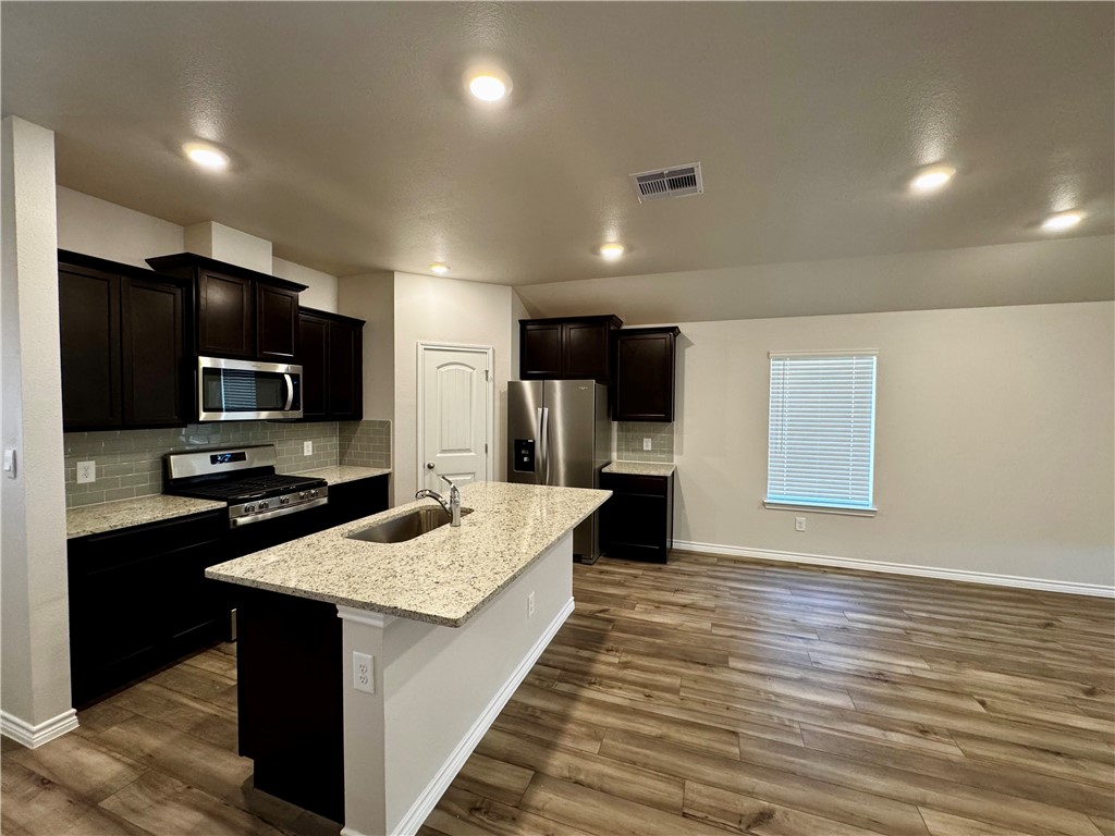 2610 Fitch Price Way Property Photo 2
