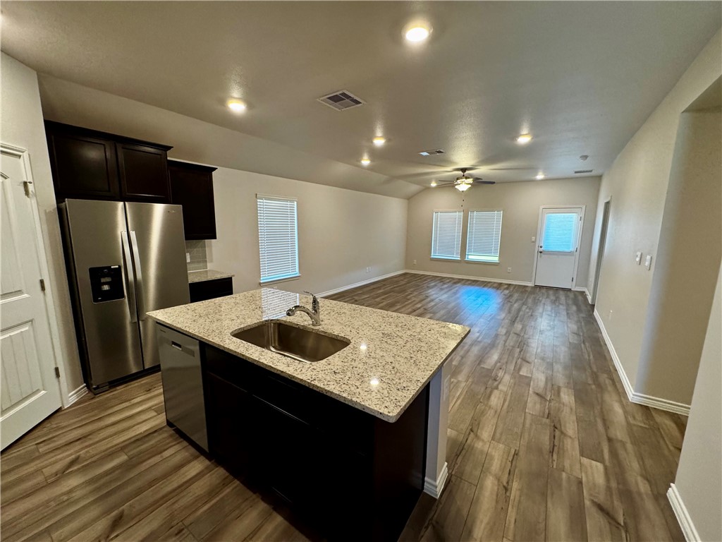 2610 Fitch Price Way Property Photo 3