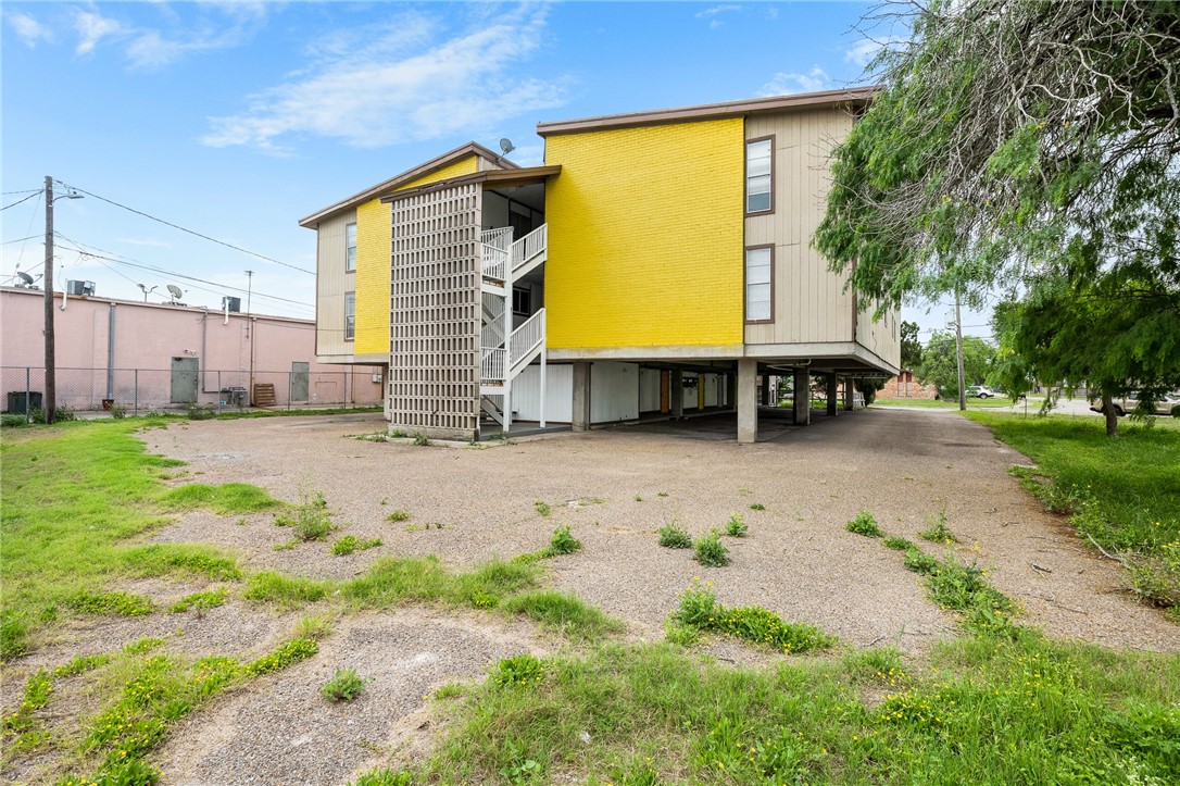 10518 Heizer Dr Property Photo 2