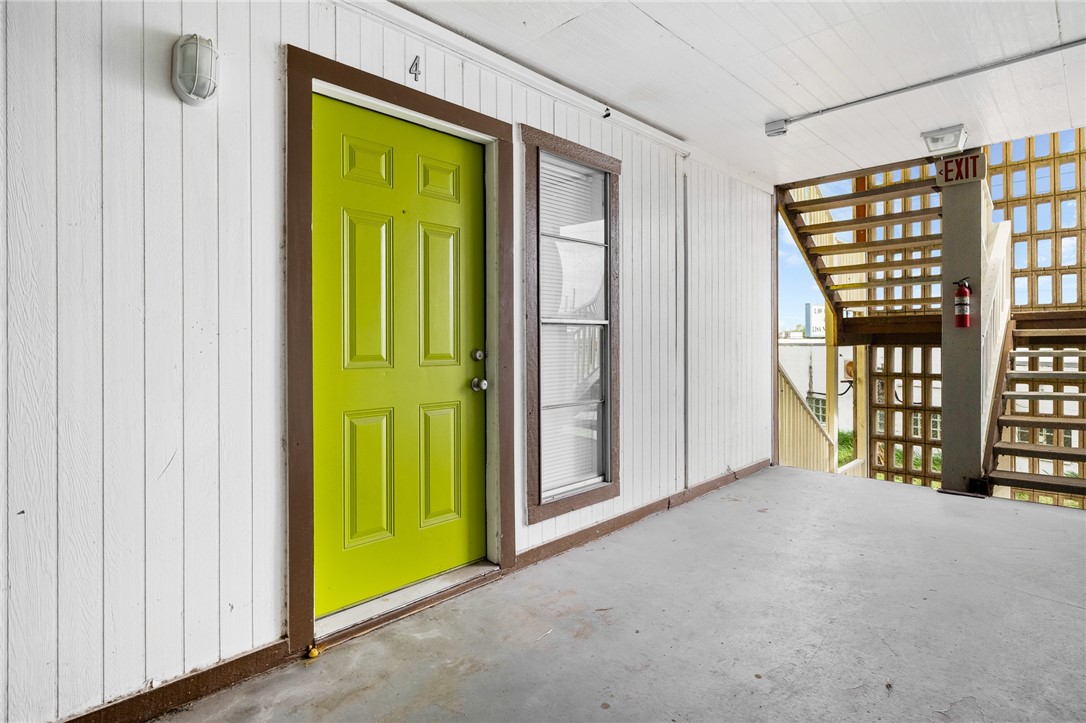 10518 Heizer Dr Property Photo 3