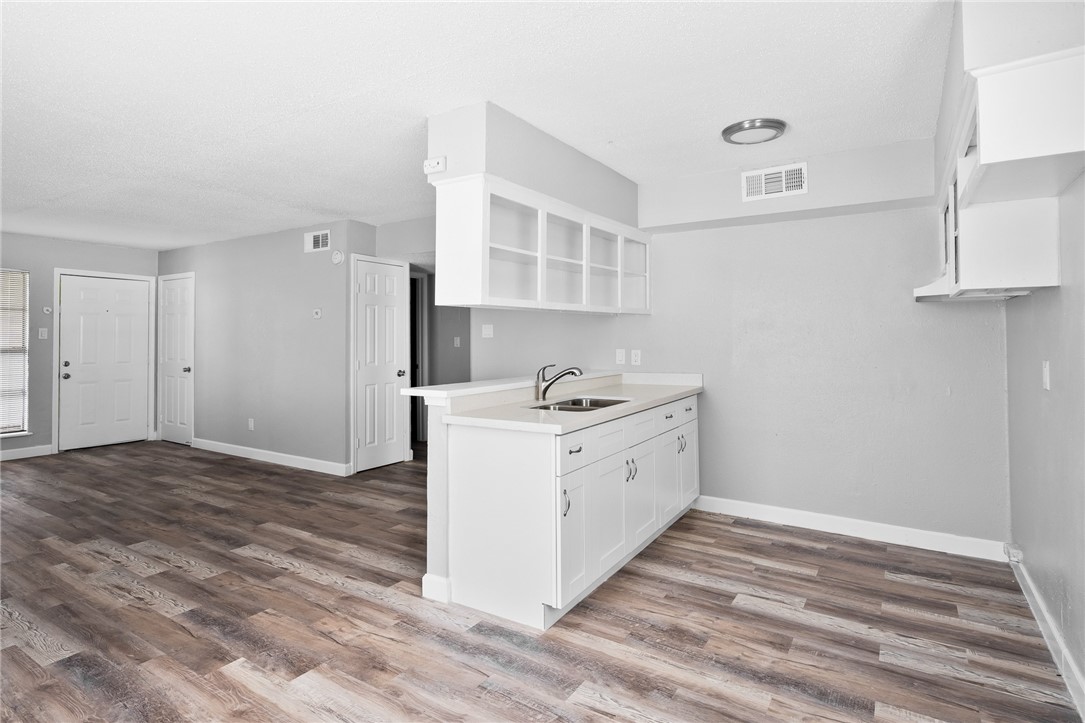 10518 Heizer Dr Property Photo 8