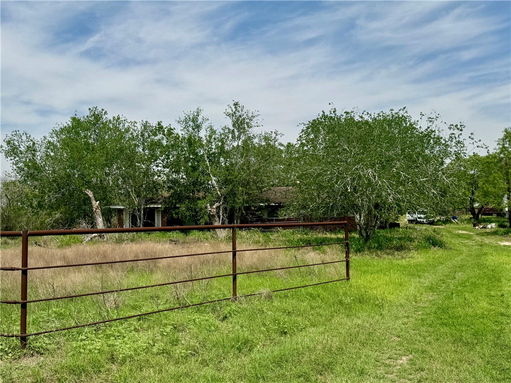 116 Fm-1873 Property Photo