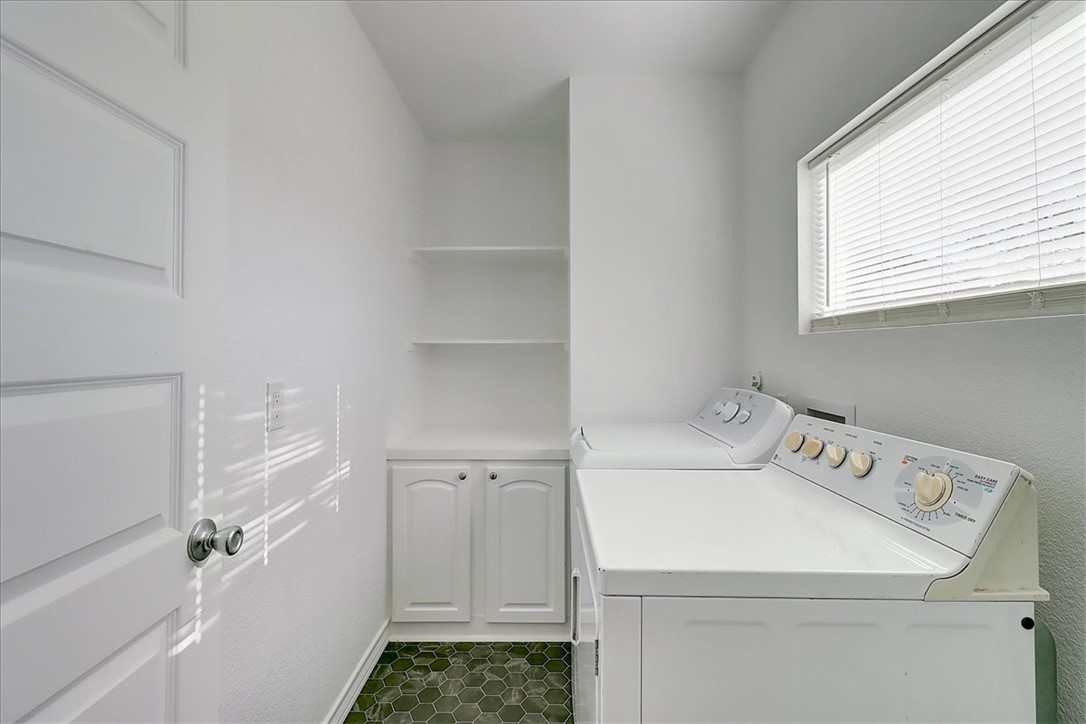 217 Iowa St Property Photo 18
