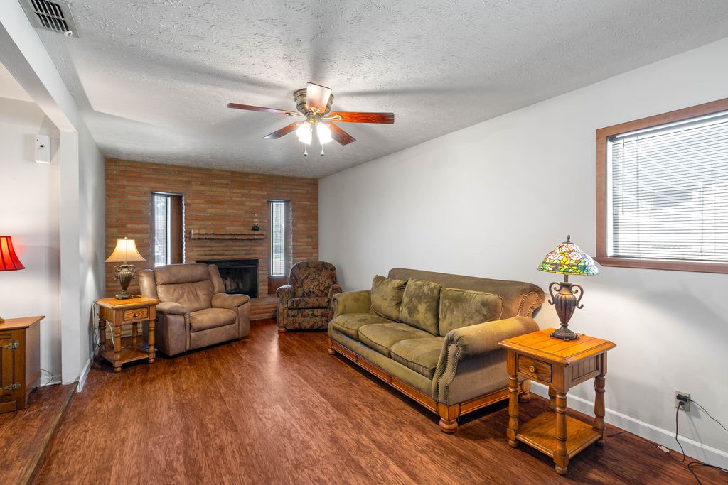 3818 Bentwood Property Photo 8