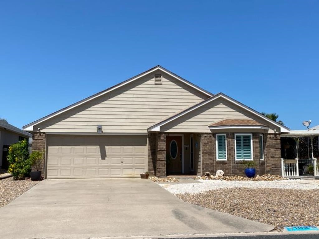 13918 Eaglesnest Bay Dr Property Photo 26