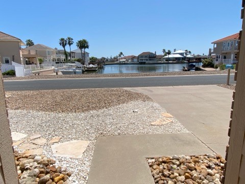 13918 Eaglesnest Bay Dr Property Photo 27