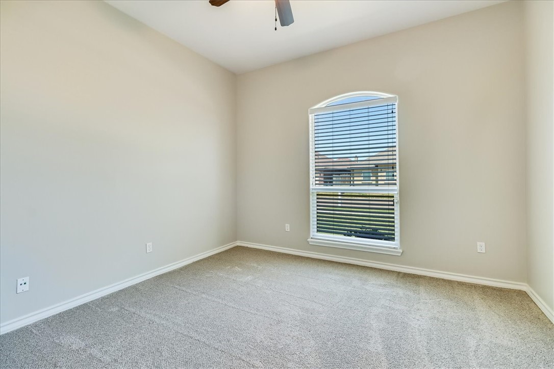 6009 Maximus Dr Property Photo 32
