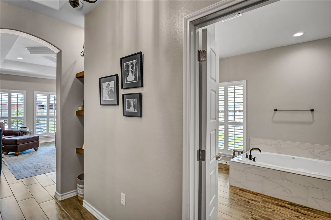 1350 Edwinstowe Ct Property Photo 13