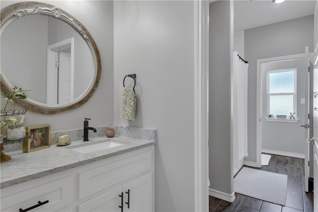 1350 Edwinstowe Ct Property Photo 25