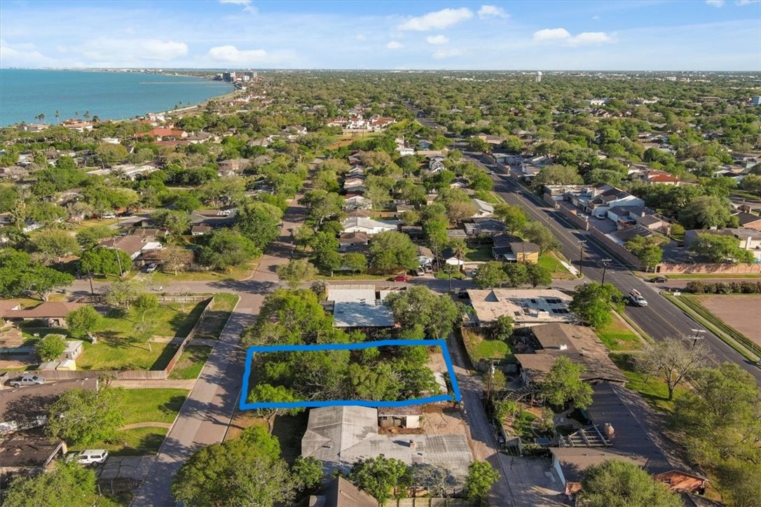 Xxxx Floyd Property Photo 2