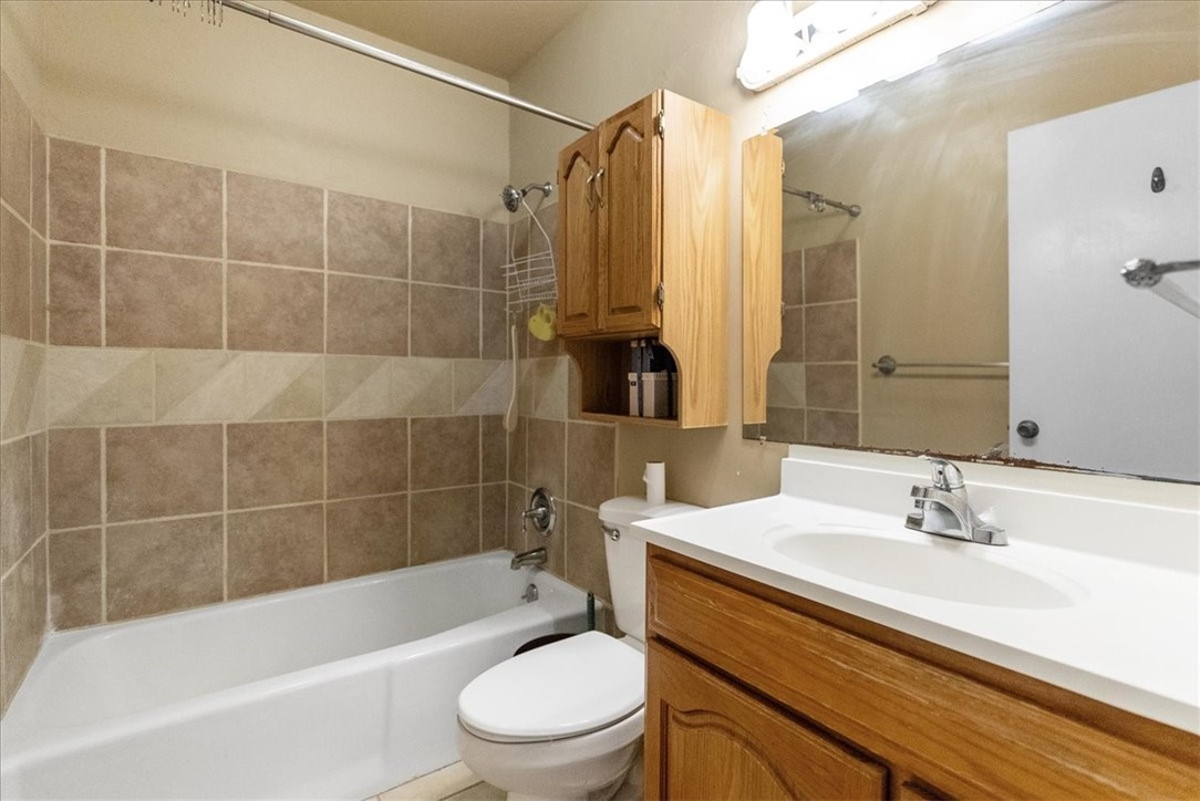 1311 Burleson St Property Photo 10