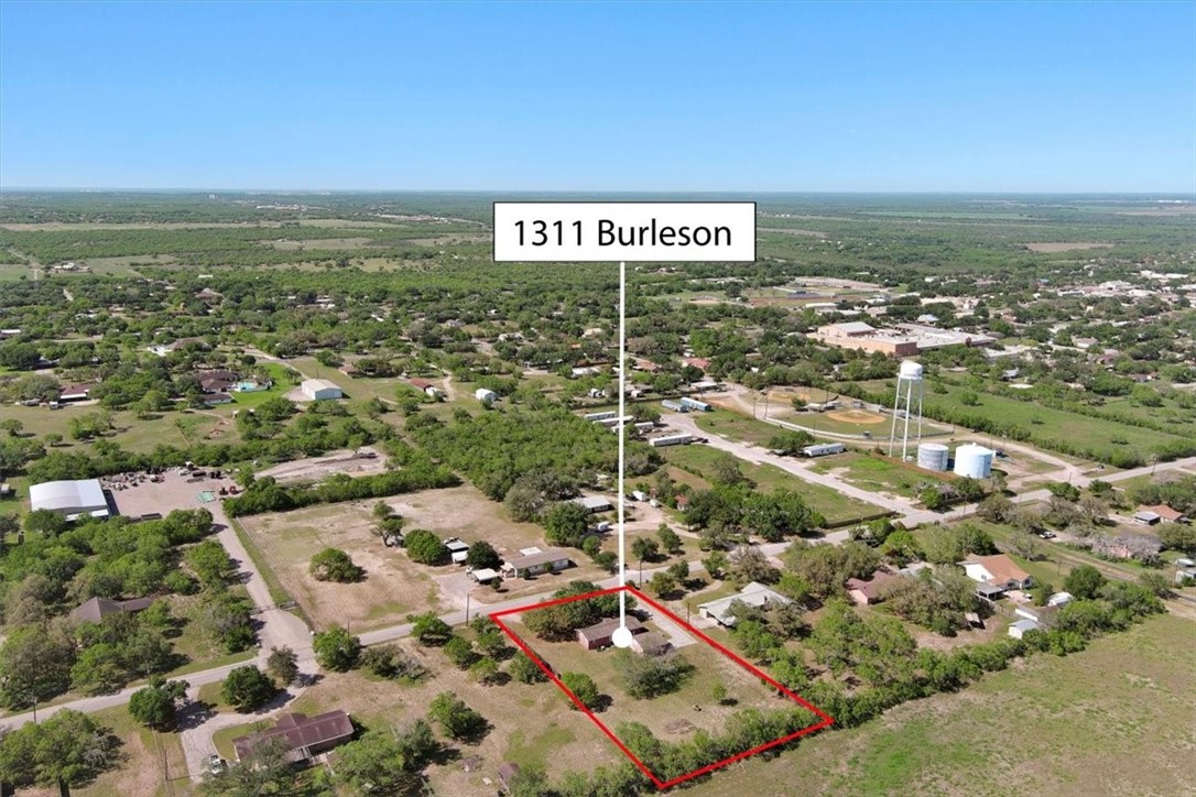 1311 Burleson St Property Photo 30