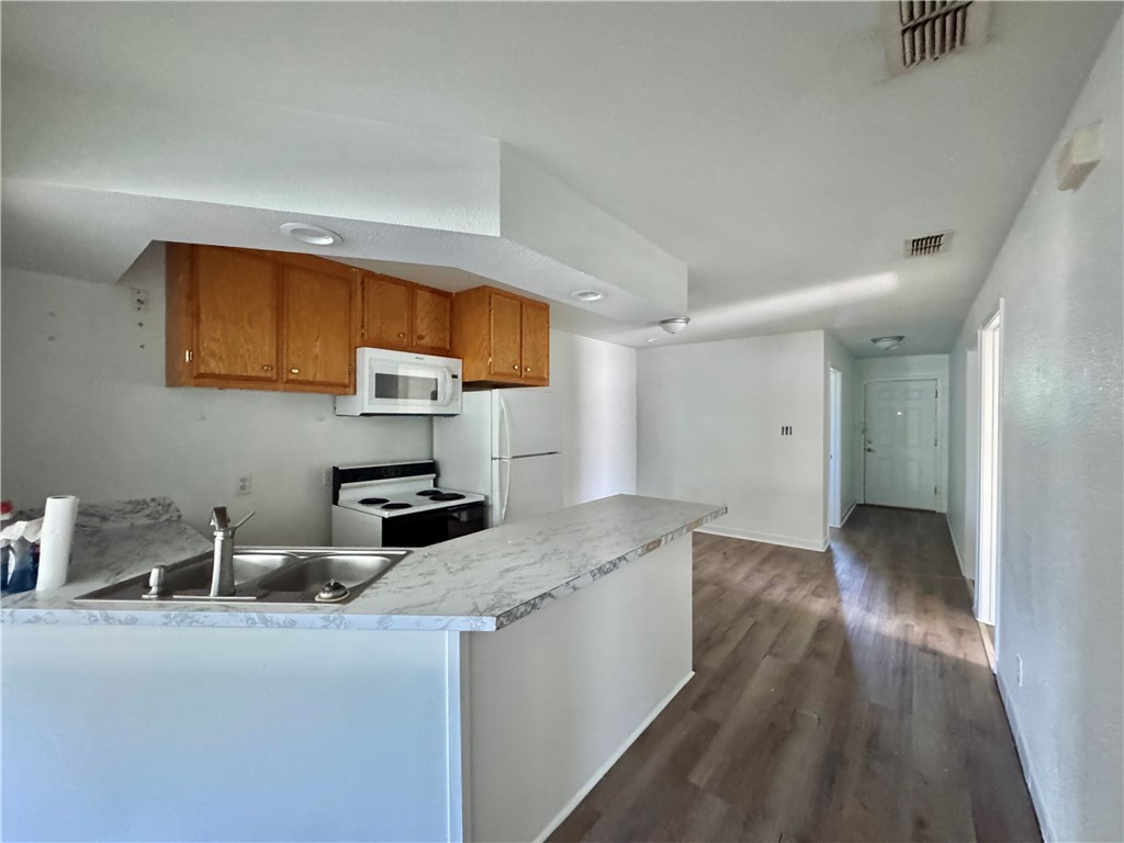 710 E C Ave Property Photo 5