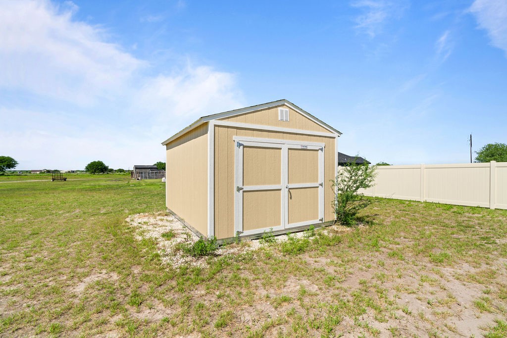 5548 County Road 101 Property Photo 28