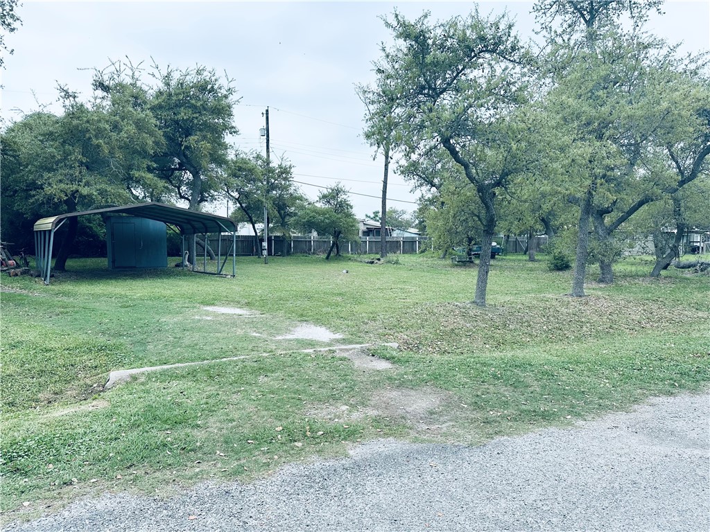 95 Holly Dr Property Photo 2
