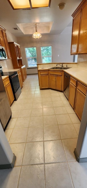 409 Fairway Oaks St Property Photo 9